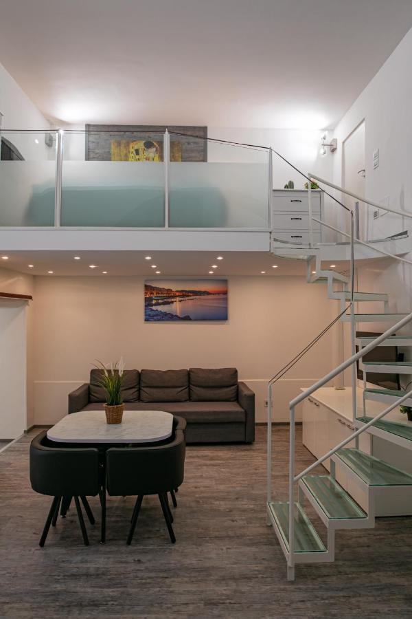 Salerno Mare E Luci Deluxe Apartamento Exterior foto