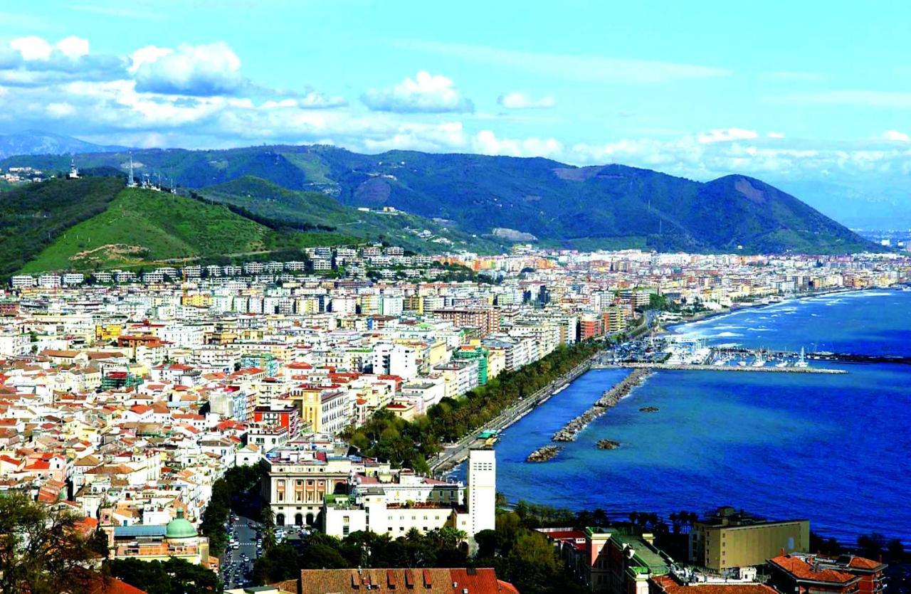 Salerno Mare E Luci Deluxe Apartamento Exterior foto