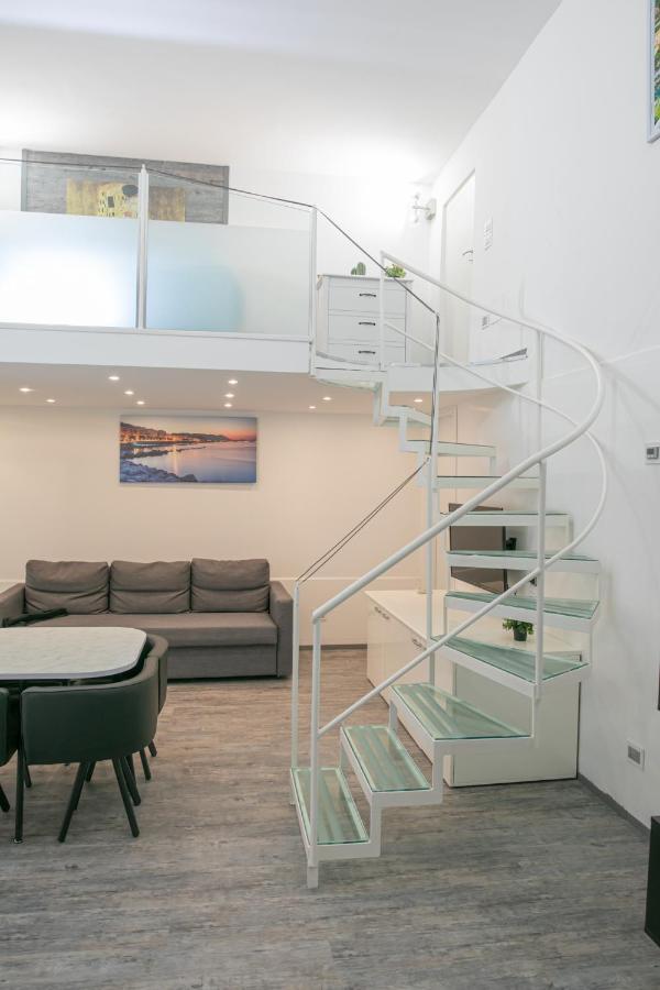 Salerno Mare E Luci Deluxe Apartamento Exterior foto