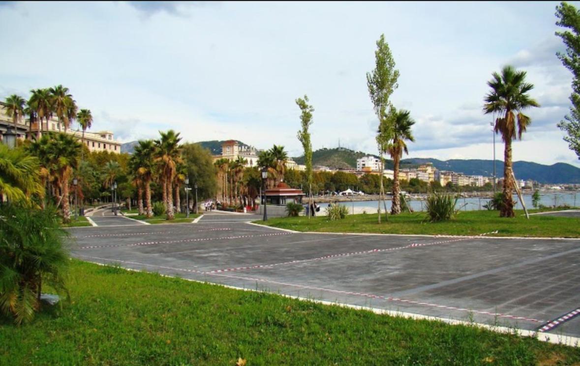 Salerno Mare E Luci Deluxe Apartamento Exterior foto
